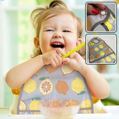 Bavoir bébé citron qui fini de manger