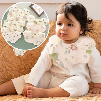 Bavoir bébé fille assise